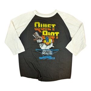 Vintage Quiet Riot Band Your Head Tour - S	(17.5" x 22")